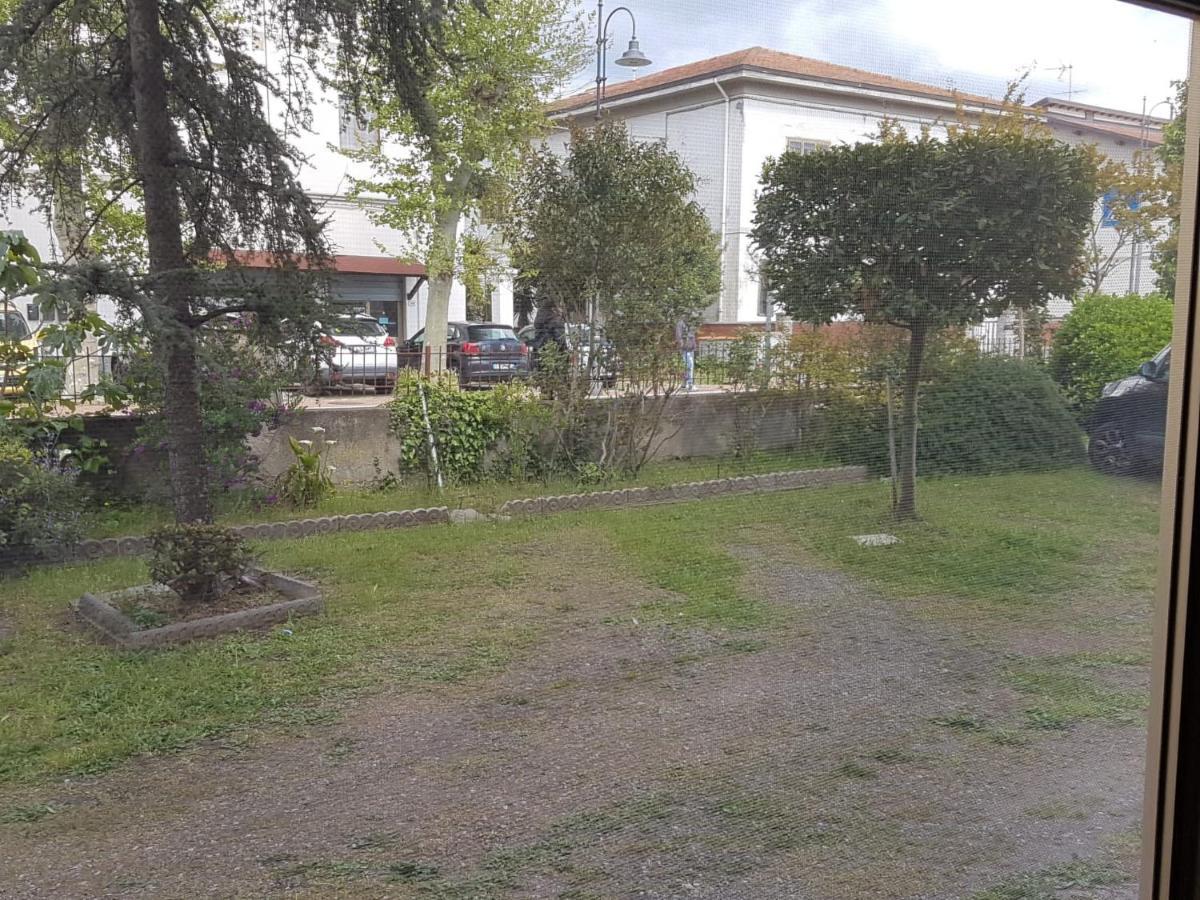 Sole...Mare...E...Spiaggie Bianche! Διαμέρισμα Vada Εξωτερικό φωτογραφία